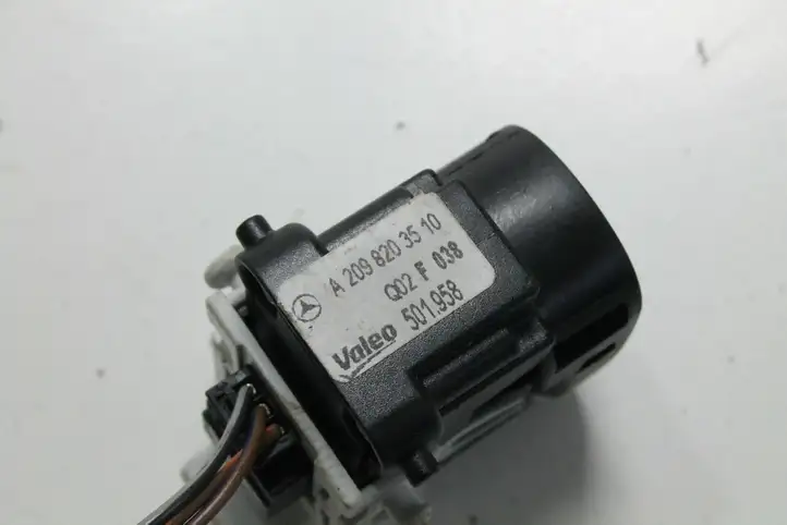 Mercedes-Benz CLK A209,C209 (2002 - 2009) A2098203510 Блок кнопок стеклоподъемников — фото 4