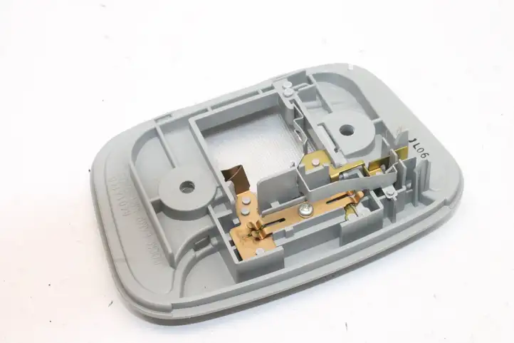 Mitsubishi Outlander (2007 - 2012) 8401A146 Передняя подсветка — фото 3