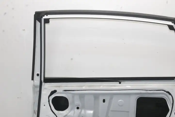Toyota Prius+ (ZVW40) (2011 - 2018) Задняя дверь — фото 3