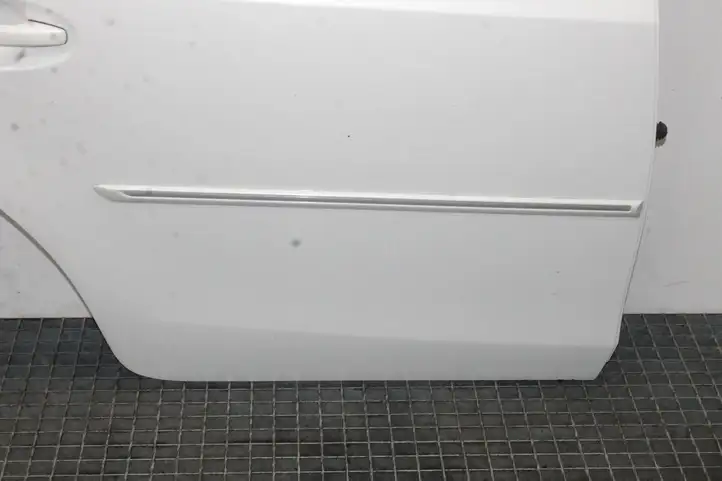 Toyota Prius+ (ZVW40) (2011 - 2018) Задняя дверь — фото 15