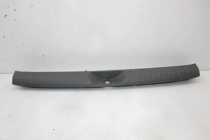 Toyota Prius+ (ZVW40) (2011 - 2018) 6793547010 Отделка порога багажника — фото 1