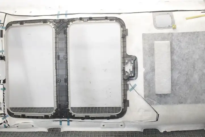 Toyota Prius+ (ZVW40) (2011 - 2018) Потолочная обшивка — фото 7