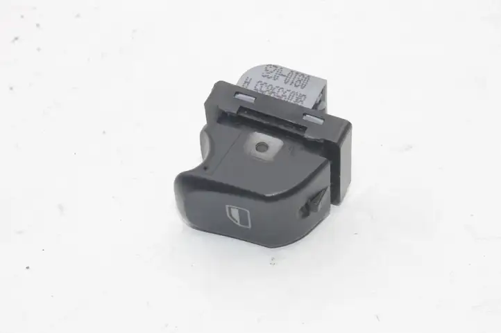 Audi A5 8T 8F (2007 - 2011) 8K0959855A Кнопка фаркопа в багажнике — фото 1