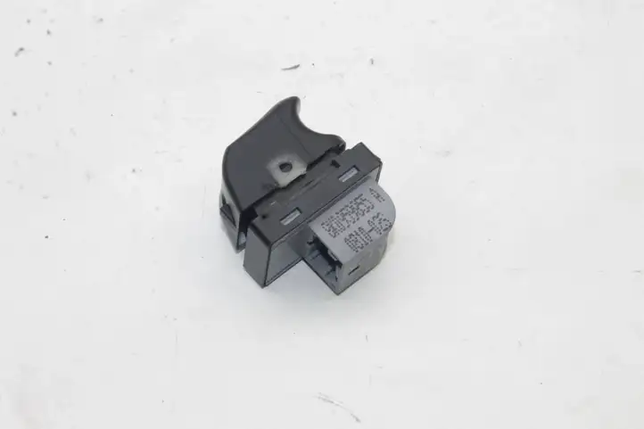 Audi A5 8T 8F (2007 - 2011) 8K0959855A Кнопка фаркопа в багажнике — фото 2