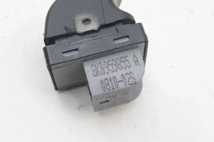 Audi A5 8T 8F (2007 - 2011) 8K0959855A Кнопка фаркопа в багажнике — фото 4