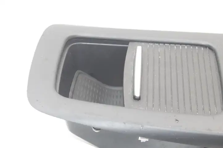 BMW 3 E92 E93 (2005 - 2014) 696094 Вещевой ящик — фото 3