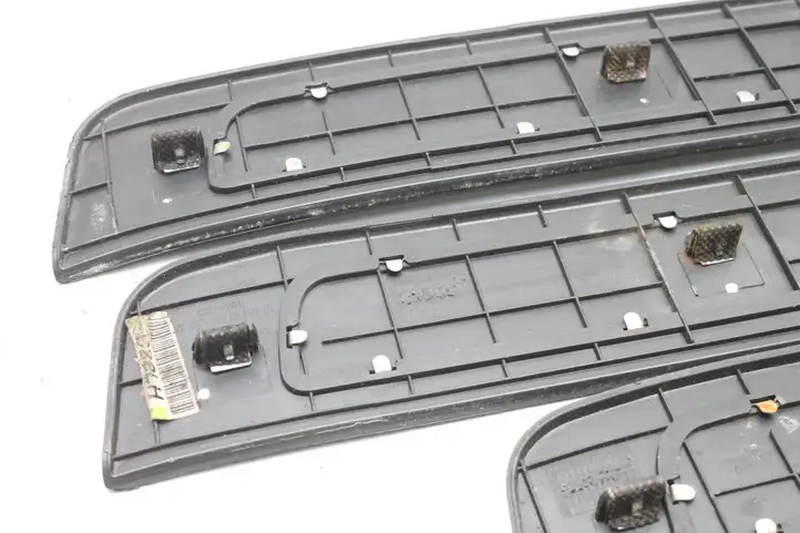 Hyundai Santa Fe (2005 - 2009) 858812B000 Внутренняя обшивка порога (комплект) — фото 5