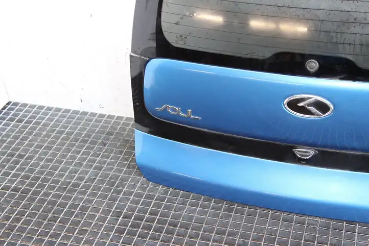 Kia Soul (2016 - 2019) Крышка багажника — фото 11