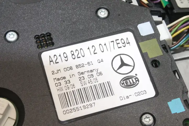 Mercedes-Benz CLS C219 (2003 - 2011) A2198201201 Передняя подсветка — фото 5