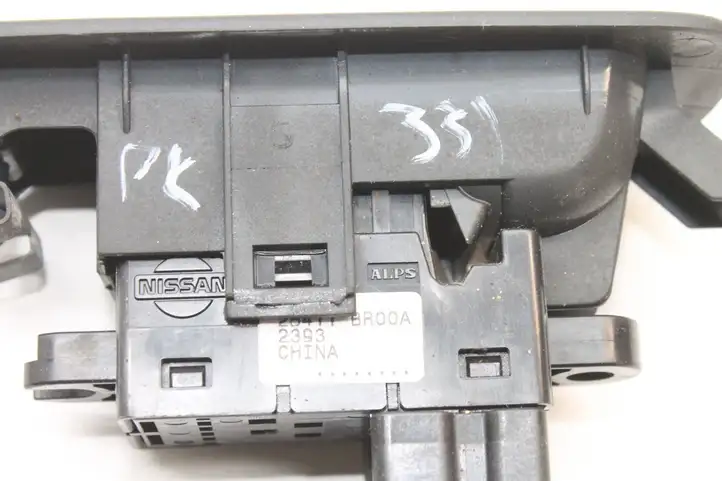 Nissan Qashqai (2010 - 2013) 25411BR00A Кнопка стеклоподъемников — фото 5