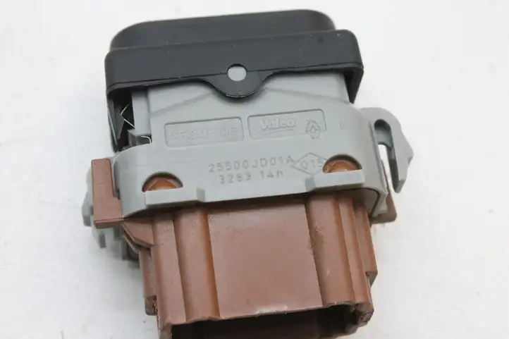 Nissan Qashqai (2010 - 2013) 25500JD01A Включатель обогрева — фото 6