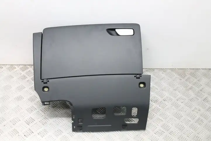Audi A3/S3 8V (2012 - 2016) 8V2857035 Вещевой ящик — фото 1