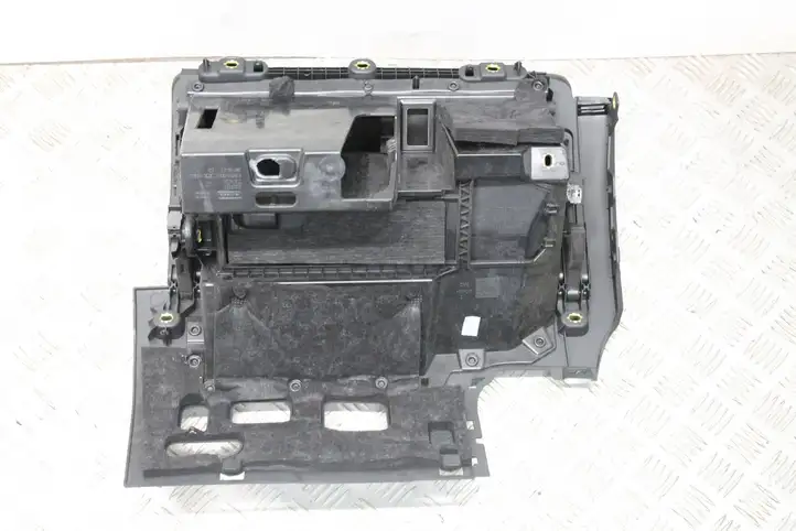 Audi A3/S3 8V (2012 - 2016) 8V2857035 Вещевой ящик — фото 6