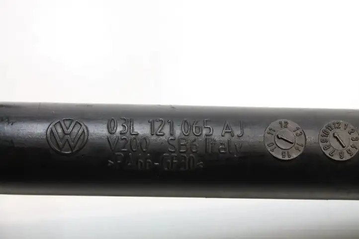 Volkswagen PASSAT B7 (2011 - 2014) 03L121065AJ Трубка подачи воздуха — фото 3