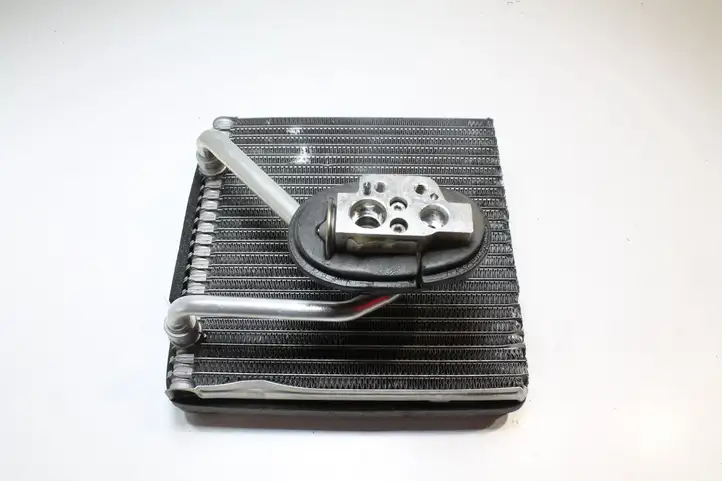 Audi A3/S3 8P (2008 - 2013) 1K0820679 Радиатор кондиционера — фото 1