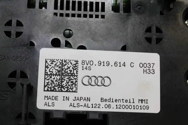 Audi A3/S3 8V (2012 - 2016) 8V0919614C Прочие детали салона — фото 7