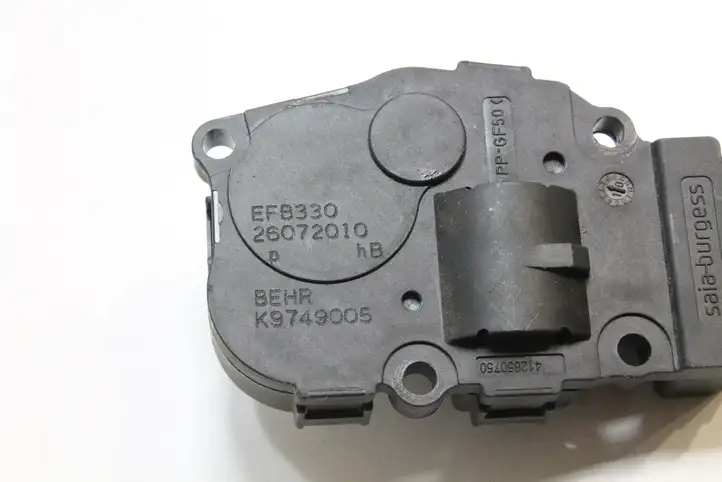 Audi A3/S3 8P (2008 - 2013) K9749005 Двигатель задвижки потока воздуха — фото 4