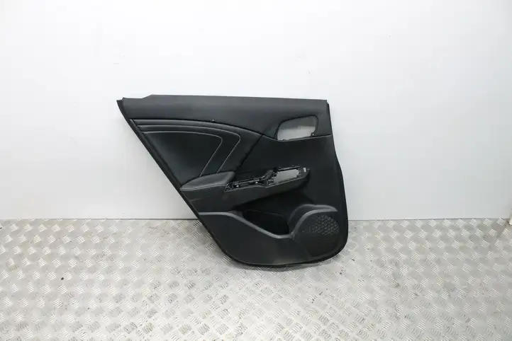 Honda Civic IX (2011 - 2017) Обшивка задней двери — фото 1