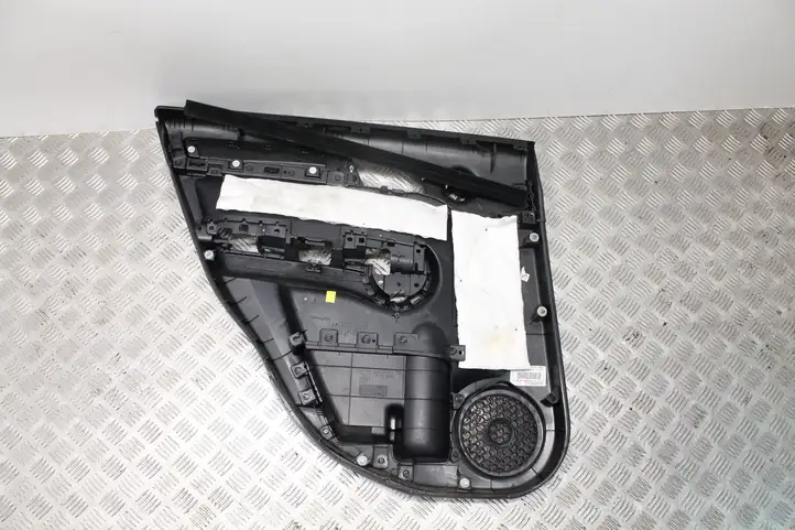 Honda CR-V (2009 - 2012) 83700SWWAE01023 Обшивка задней двери — фото 2