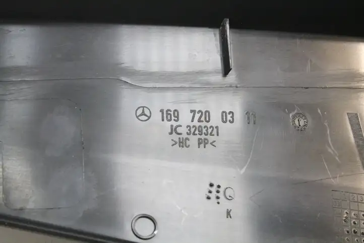 Mercedes-Benz B-class W245 (2008 - 2011) 1697200311 Прочие детали салона — фото 3