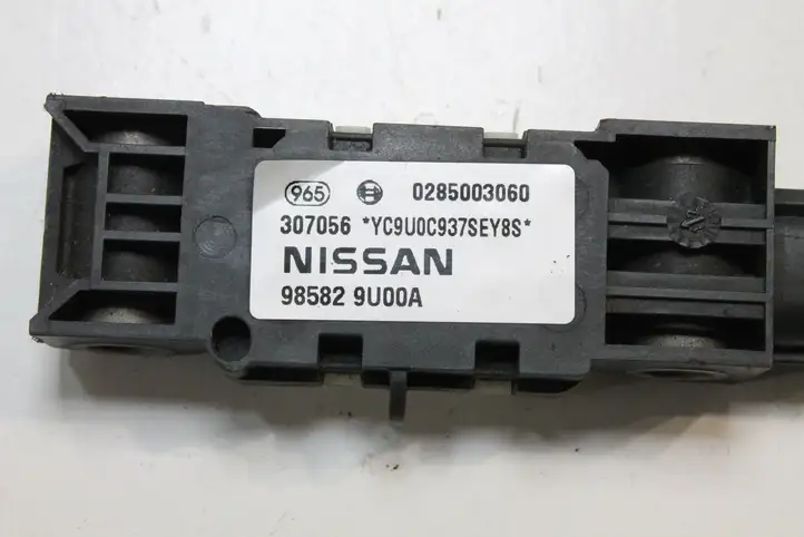 Nissan Note (E11) (2006 - 2014) 0285003060 Датчик удара SRS — фото 3