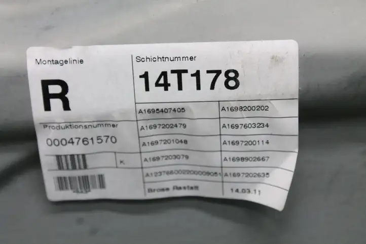 Mercedes-Benz B-class W245 (2008 - 2011) A1697203079 Прочие детали салона — фото 4