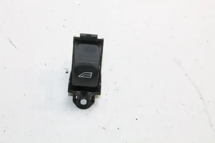 Volvo C70 (2005 - 2009) 30773214 Кнопка фаркопа в багажнике — фото 1