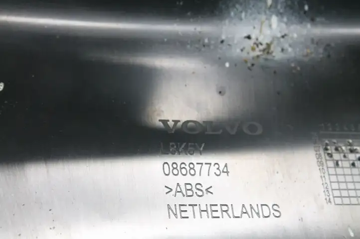 Volvo C70 (2005 - 2009) 08687734 Отделка порога багажника — фото 7