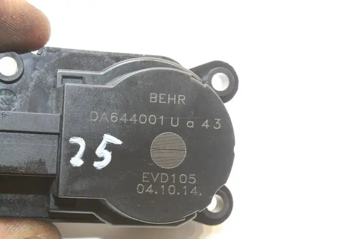 Opel Astra J (2012 - 2015) DA644001 Двигатель задвижки потока воздуха — фото 2