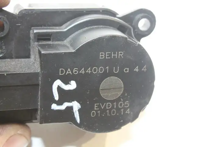 Opel Astra J (2012 - 2015) DA644001 Двигатель задвижки потока воздуха — фото 8