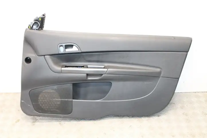 Volvo C70 (2005 - 2009) Обшивка передней двери — фото 1