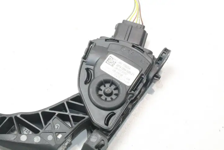 Audi A4 S4 B8 8K (2007 - 2011) 8K1723523A Педаль акселератора — фото 2