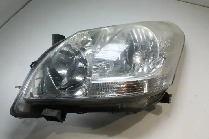 Toyota Verso (2009 - 2012) 811500F11000 Передняя фара — фото 4