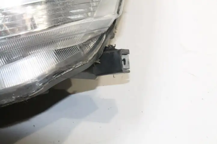 Toyota Verso (2009 - 2012) 811500F11000 Передняя фара — фото 5