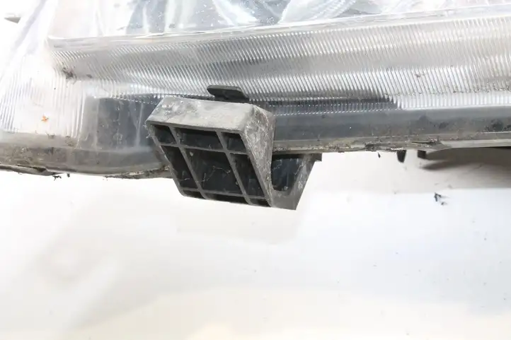Toyota Verso (2009 - 2012) 811500F11000 Передняя фара — фото 6