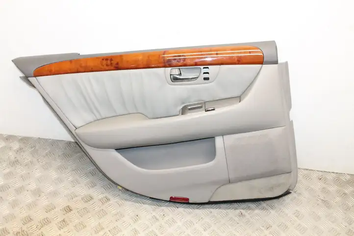 Lexus LS 430 (2000 - 2003) Обшивка задней двери — фото 1