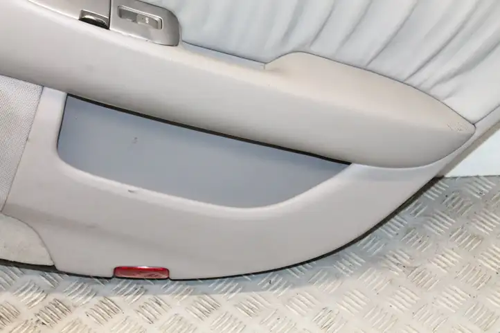 Lexus LS 430 (2000 - 2003) Обшивка задней двери — фото 4