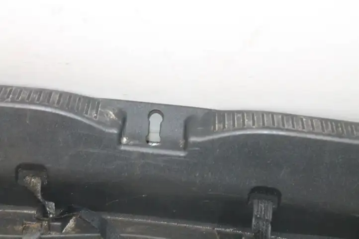 Toyota Auris 150 (2006 - 2012) 6471602080 Отделка порога багажника — фото 5