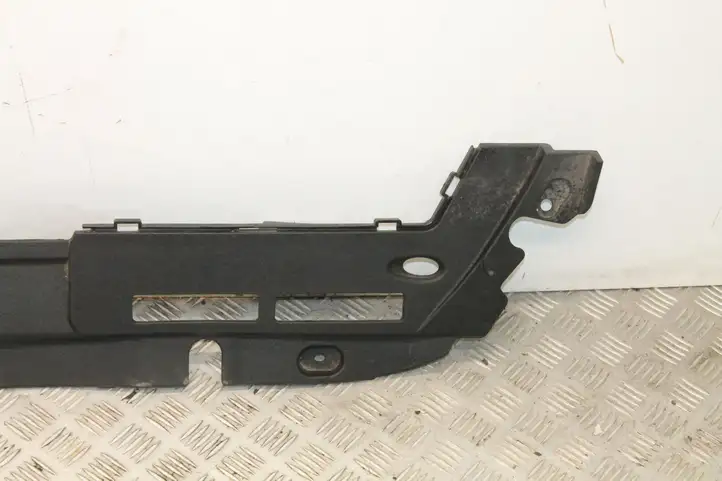 Toyota Auris 150 (2006 - 2012) 5314102020 Облицовка радиатора — фото 3