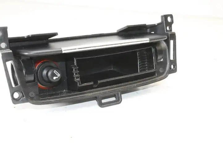 Ford Mondeo MK IV (2007 - 2014) BS71A04788AB3YYW Прочие детали салона — фото 2