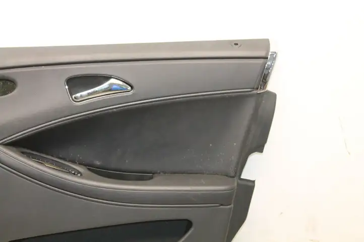 Mercedes-Benz CLS C219 (2003 - 2011) A2197207870 Прочая отделка передней двери — фото 3