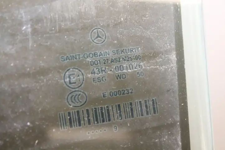 Mercedes-Benz CLS C219 (2003 - 2011) 43R001026 Стекло задней двери — фото 3