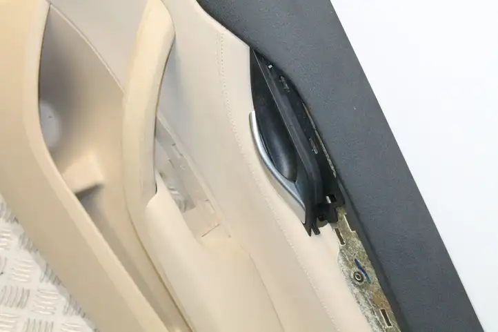BMW X1 E84 (2009 - 2015) Обшивка задней двери — фото 9