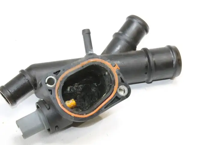 Volkswagen Scirocco (2008 - 2014) 03L121132Q Трубка подачи воздуха — фото 4