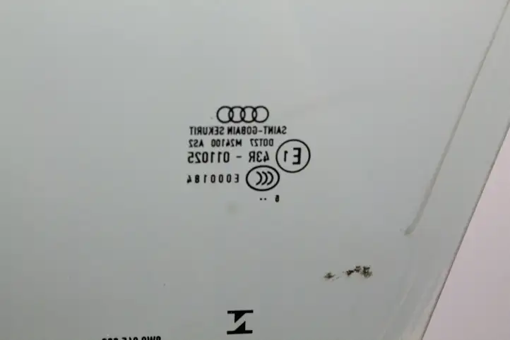 Audi A4 S4 B9 (2015 - 2019) 8W0845202 Стекло передней двери — фото 3