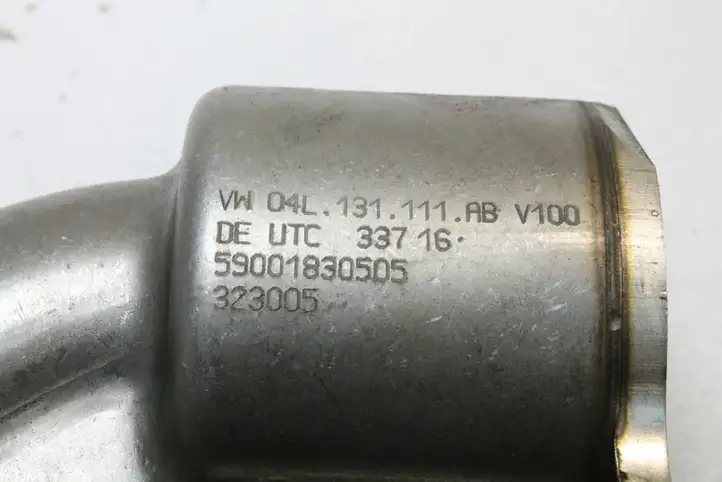 Audi A4 S4 B9 (2015 - 2019) 04L131111AB Трубка подачи воздуха — фото 5