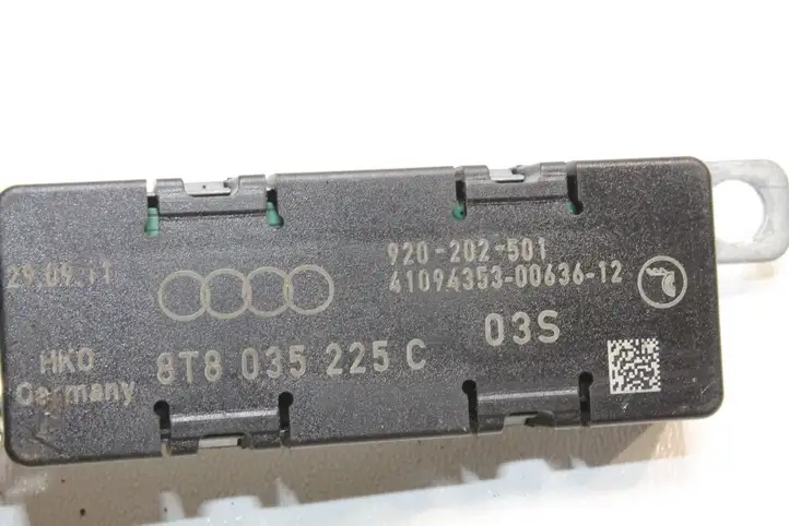 Audi A5 8T 8F (2007 - 2011) 8T8035255C Усилитель антенны — фото 3