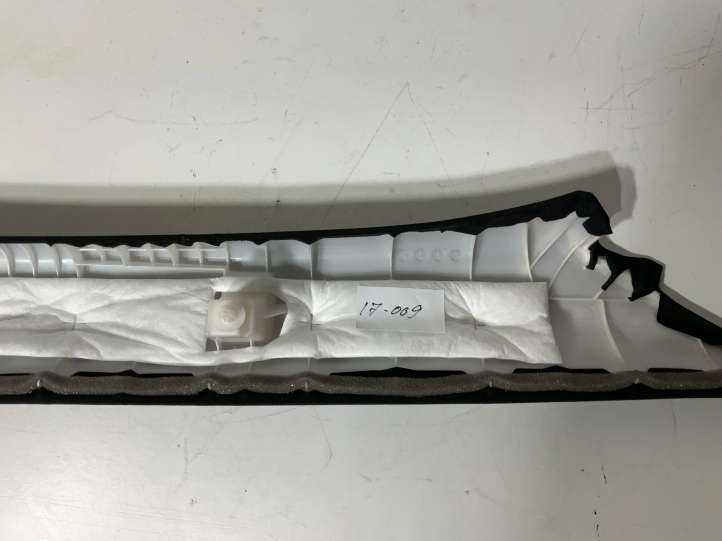 Lexus UX 300e (2020 - )  6222076030 Другая деталь отделки порогов/ стоек
