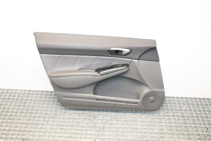 Honda Civic (2006 - 2011) Обшивка передней двери — фото 1