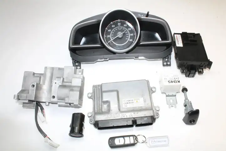 Mazda 3 II (2013 - 2017) SH1218881A Комплект системы зажигания — фото 1
